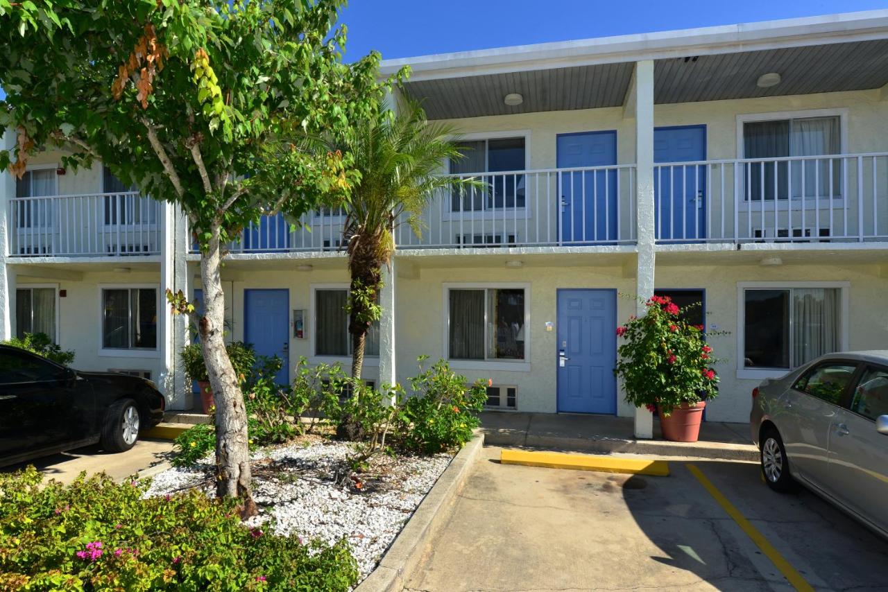 Americas Best Value Inn Bradenton-Sarasota — photo 7