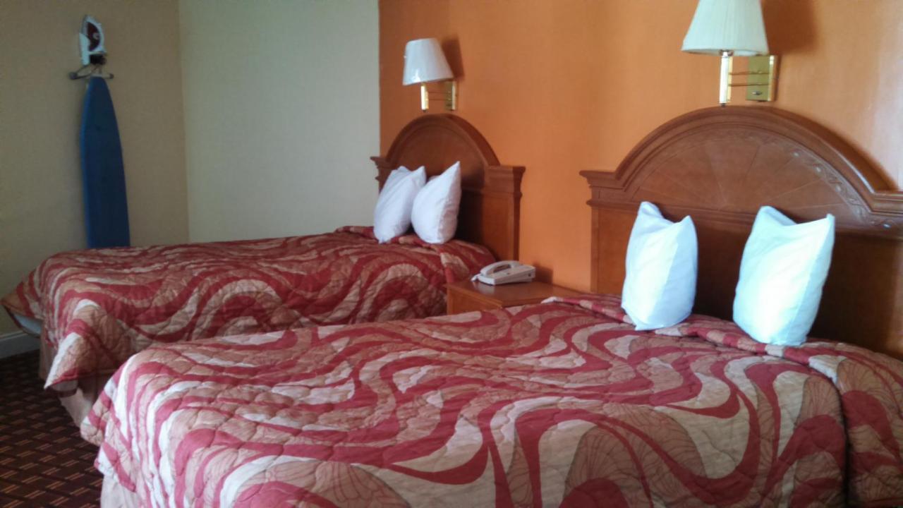 Mt Vernon Inn & Suites — photo 23