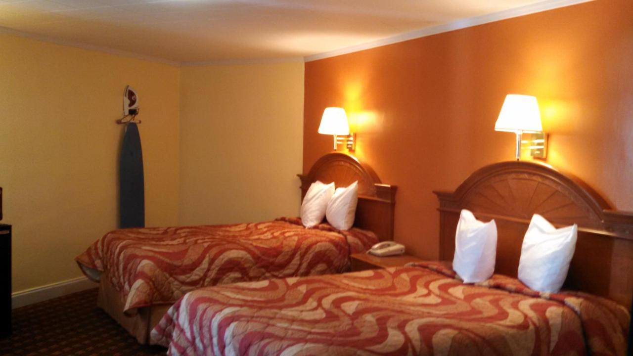 Mt Vernon Inn & Suites — photo 24