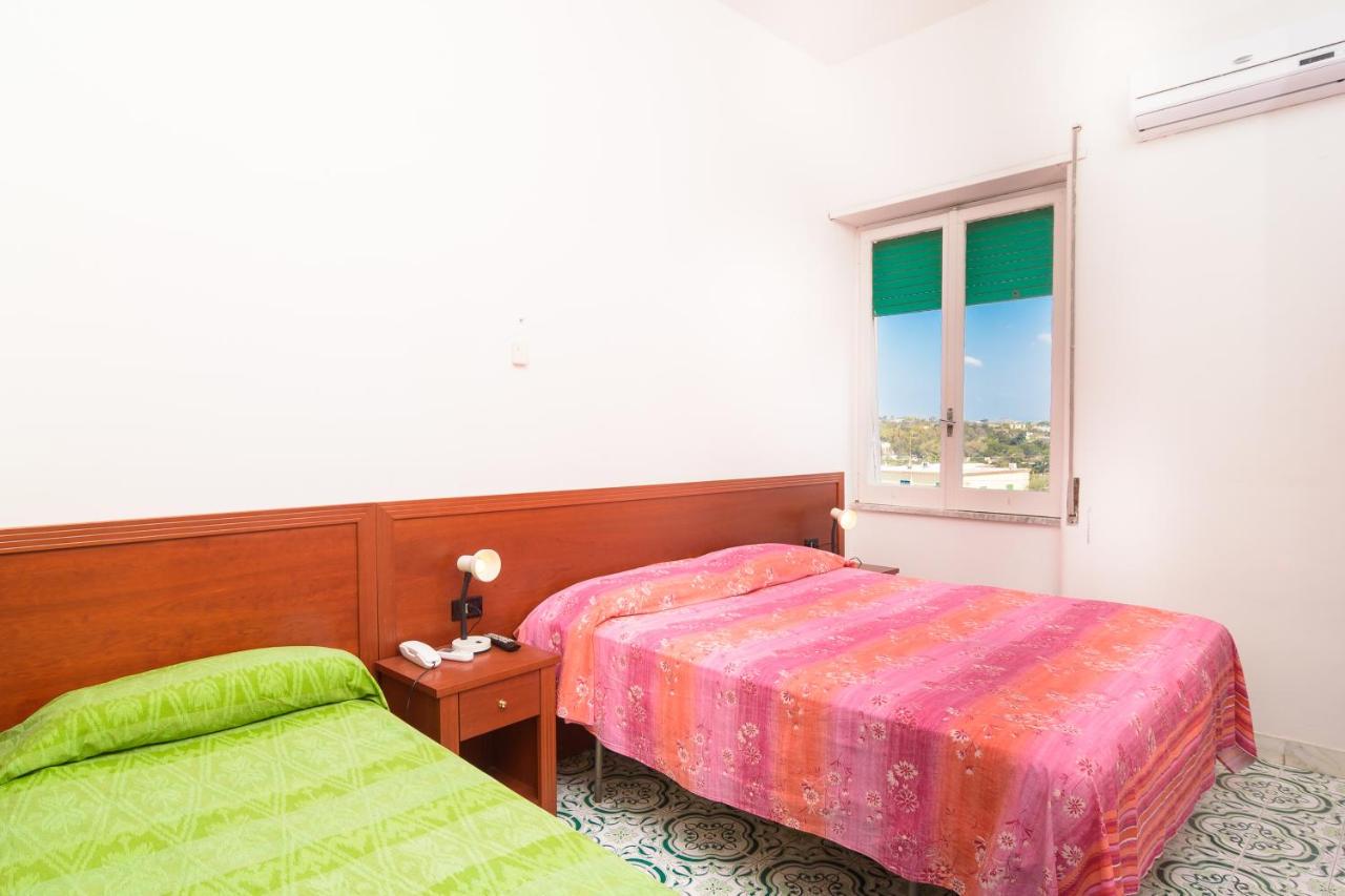 Hotel Riviera photo