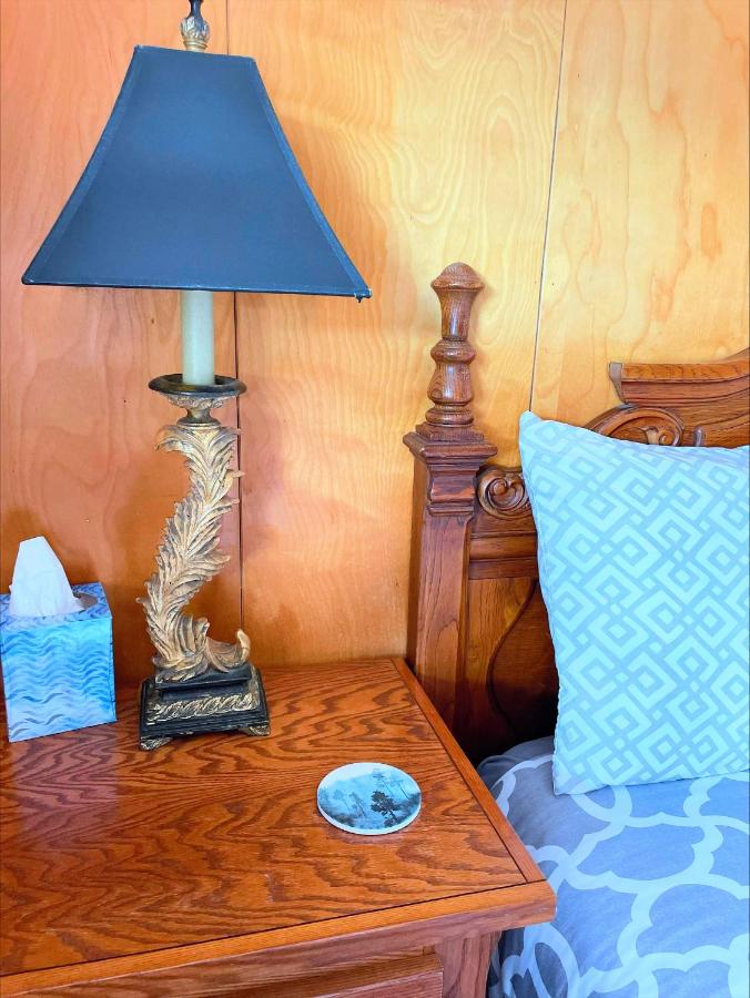 Hillcrest Motel — photo 17