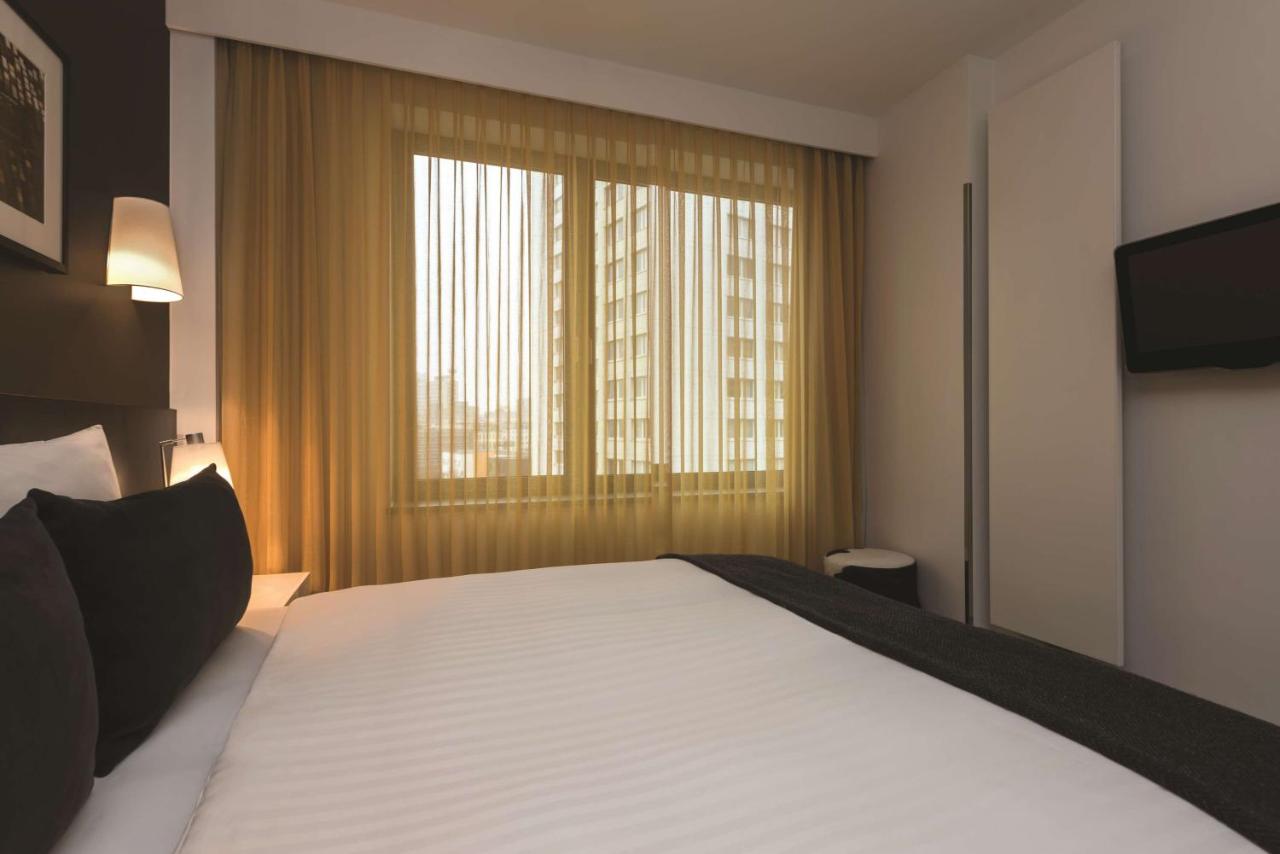 Adina Apartment Hotel Berlin Hackescher Markt photo