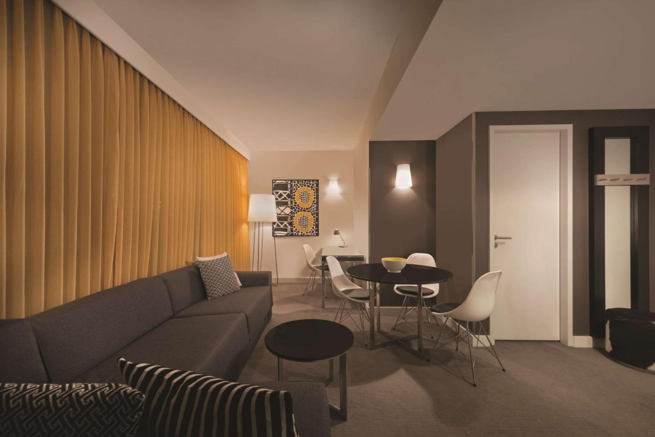 Adina Apartment Hotel Berlin Hackescher Markt photo