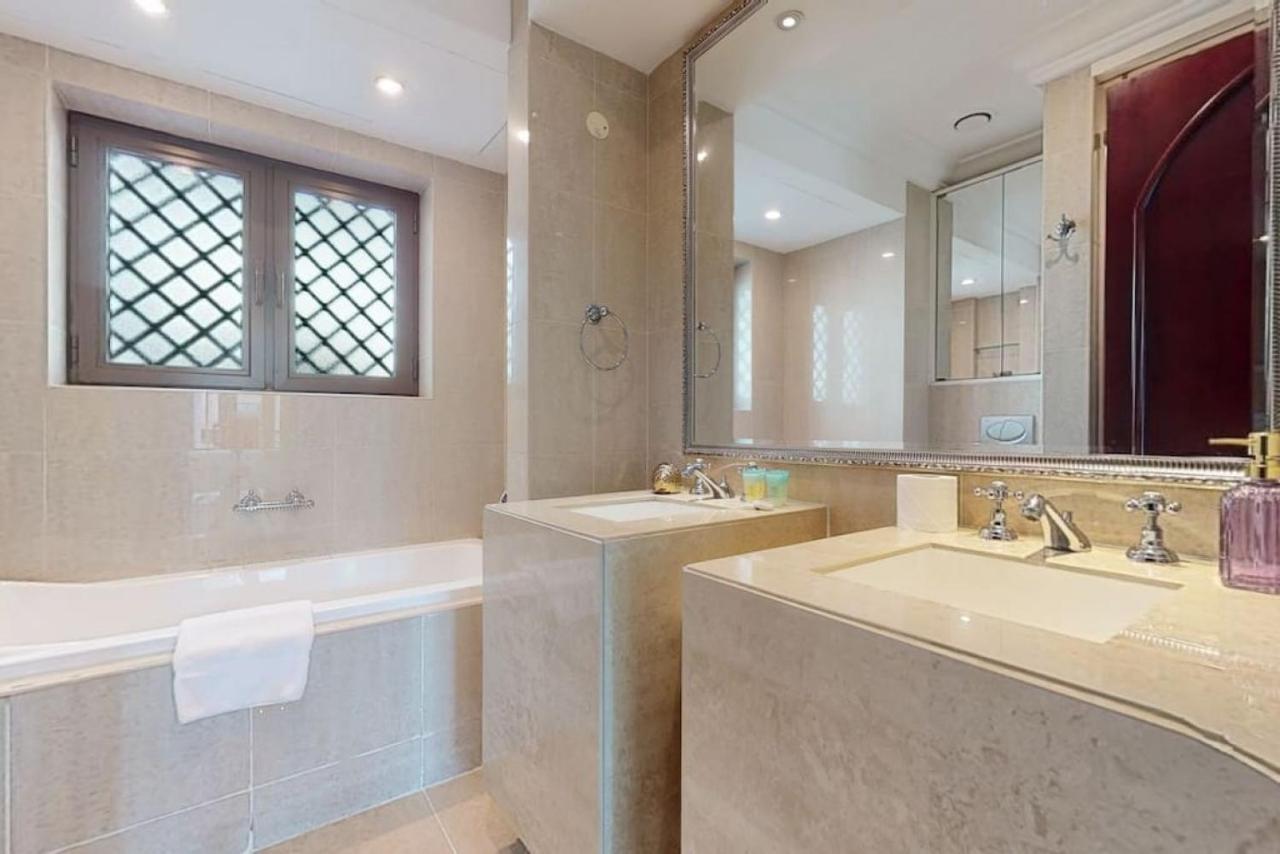 Vacationer Holiday Homes I Charming Two Bedroom I Souk Al Bahar I Al Tajer Core C - 3