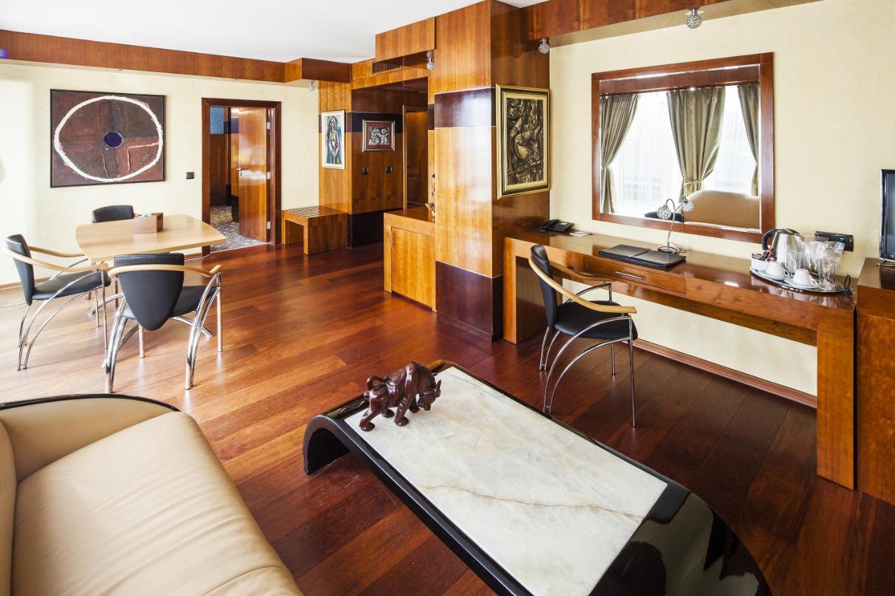 Hotel Anel photo