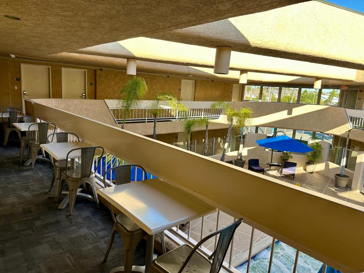 The Pacific Inn — photo 9