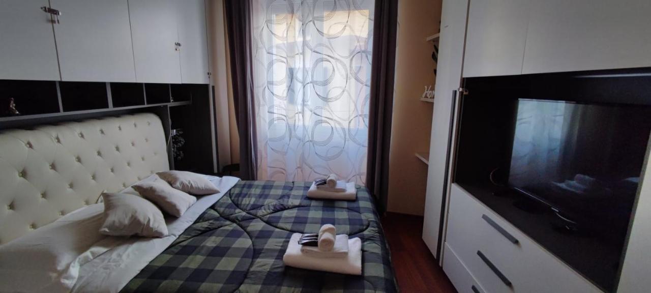 Azzurra holiday home - 850 m al mare - 75 mq - balconata vivibile - wi-fi - pay tv gratis - posteggio auto condominiale non assegnato - 3