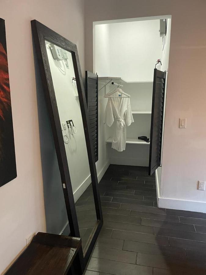 Vive Zen 2 Queen Beds - 2