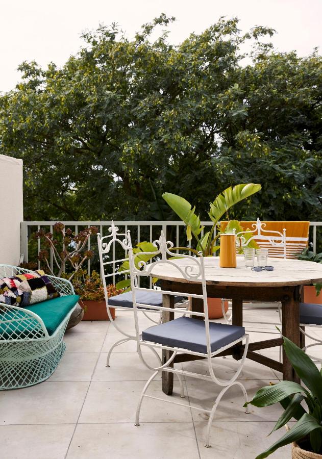 THE BIG - Luxury Backpackers - 5