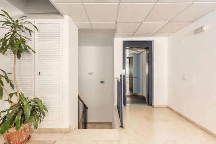 LUNAROOM Center & Quiet Guesthouse - 5