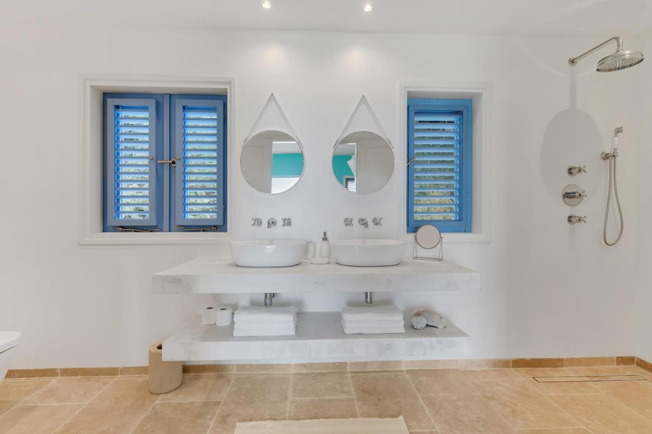 Villa Shores 32 photo