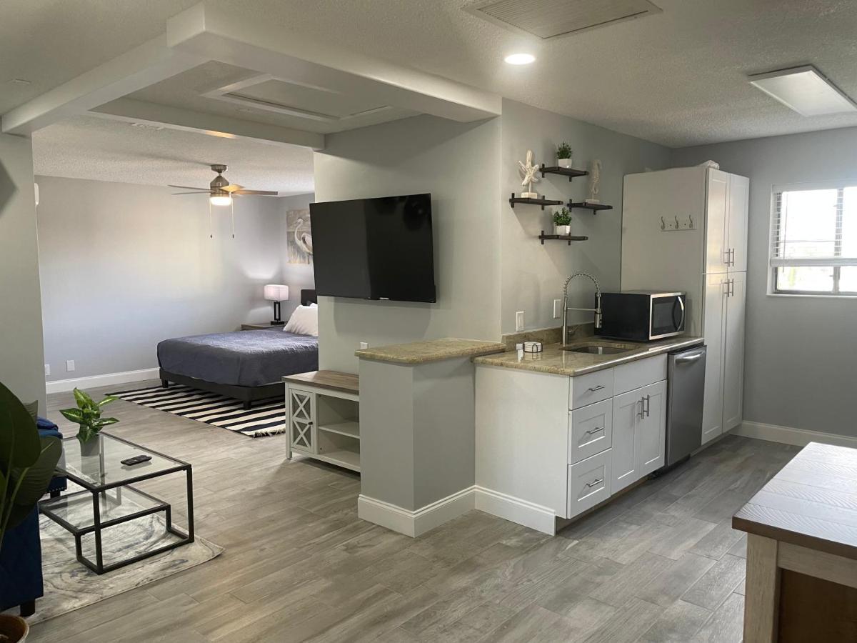 Sunshine Inn Lake Worth Beach — photo 5