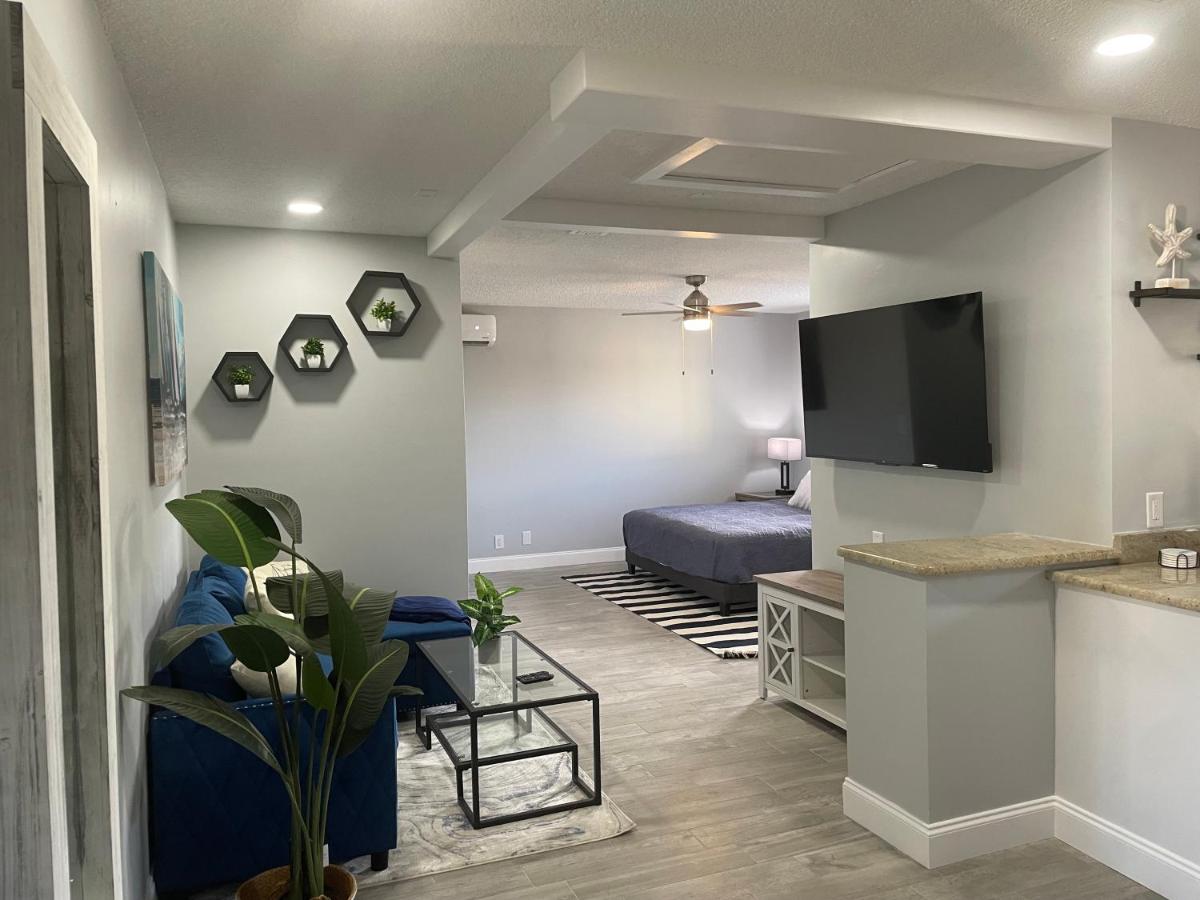 Sunshine Inn Lake Worth Beach — photo 10