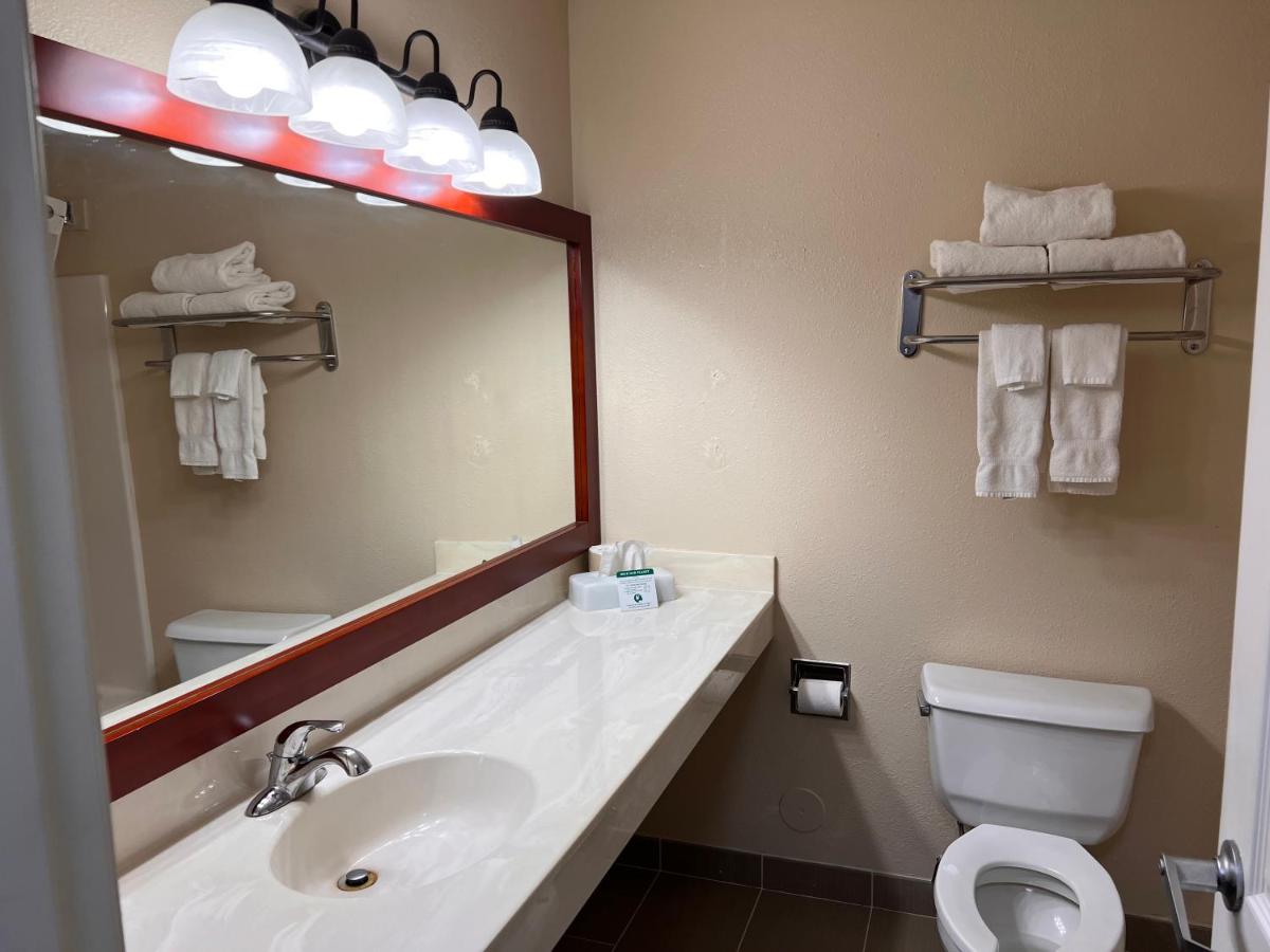 GrandStay Hotel and Suite Waseca — photo 7