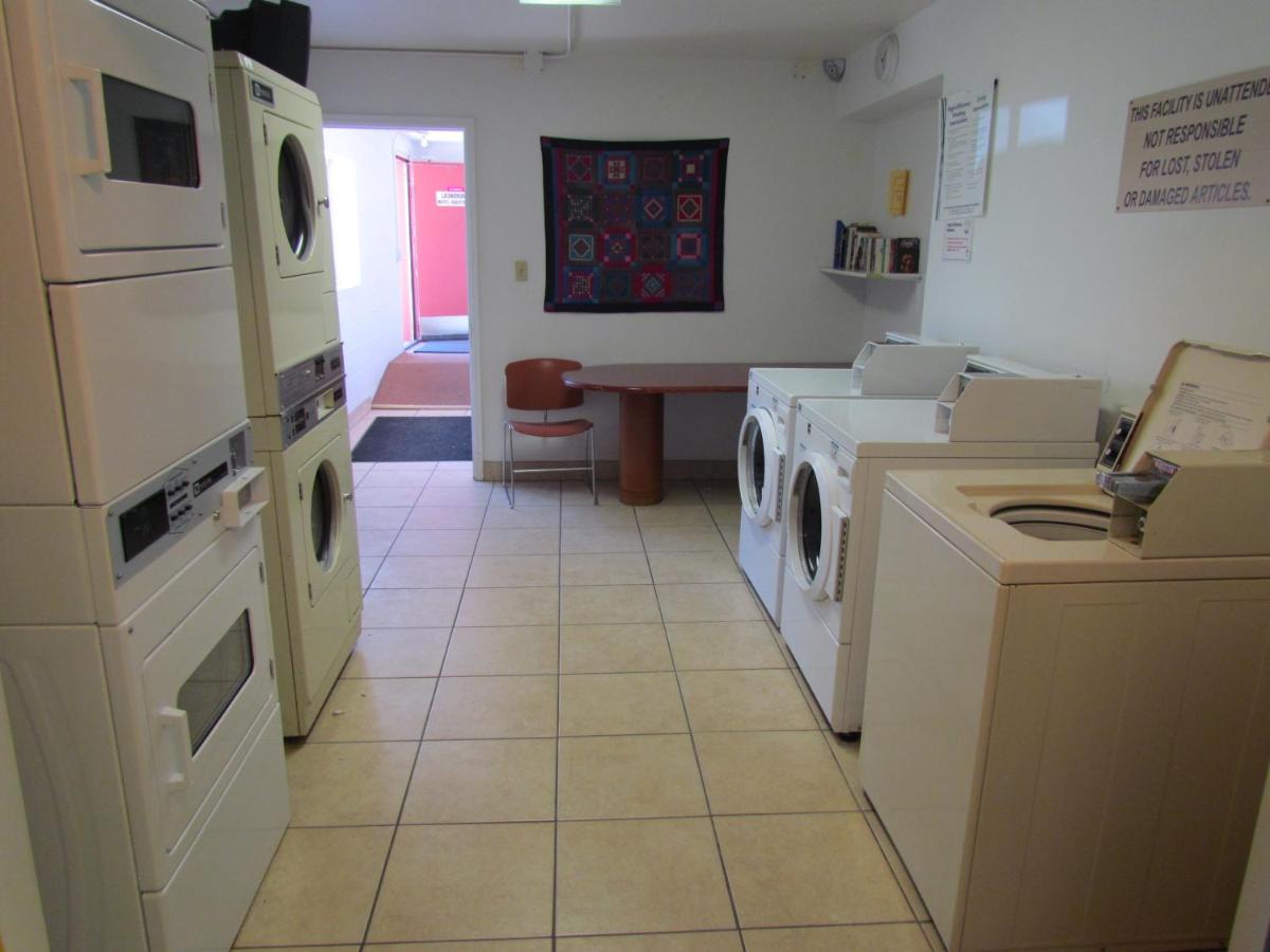 Apache Court Motel — photo 20