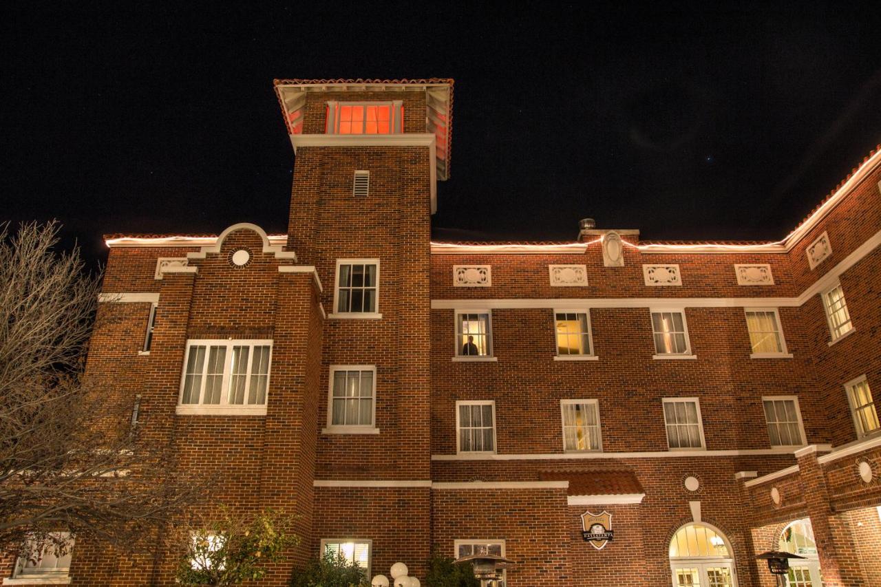 Hassayampa Inn — photo 10
