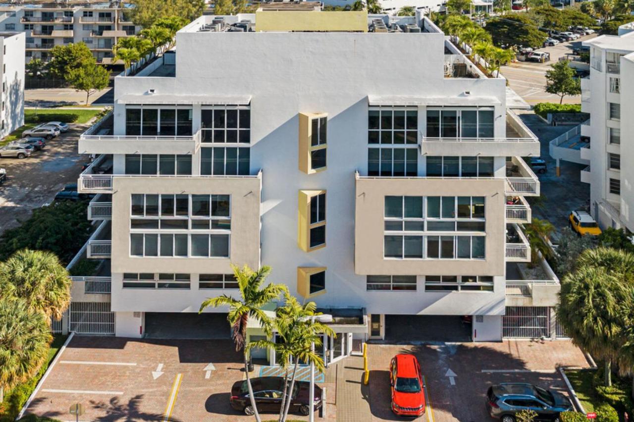 Roami at Sunny Isles - 2