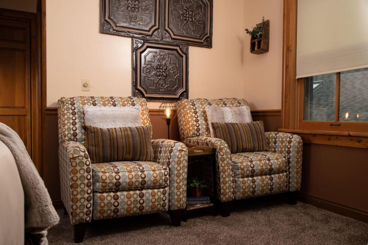Riverboat Suites — photo 5
