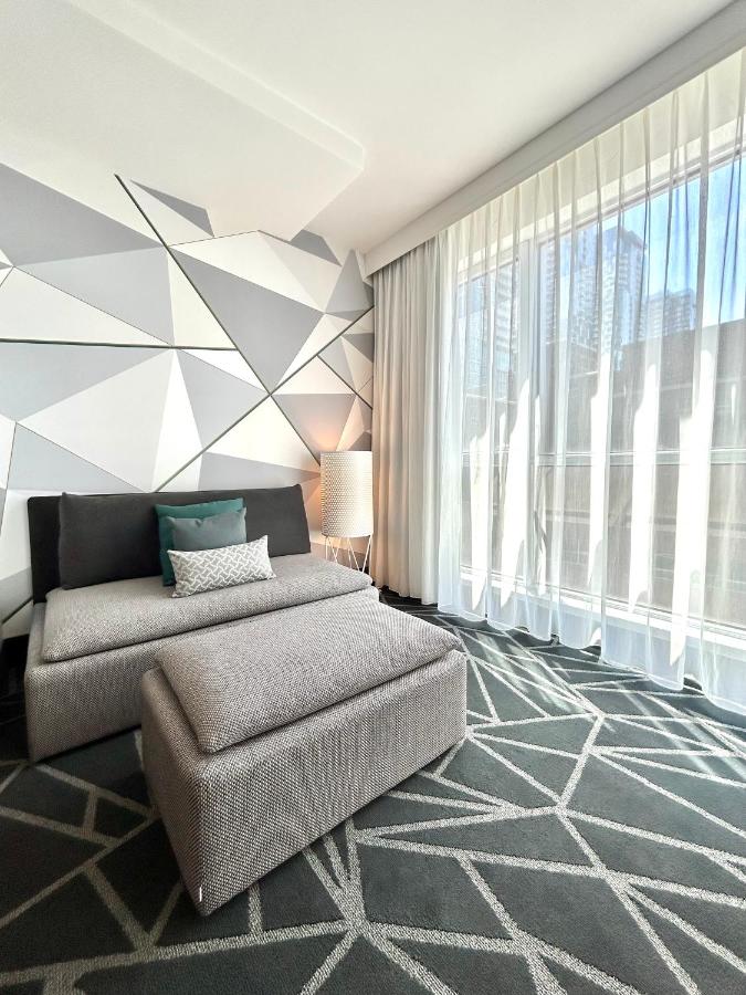 Warwick Le Crystal - Montréal photo