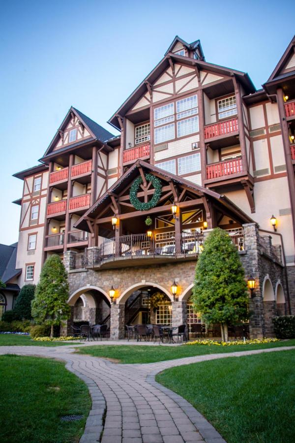 The Inn at Christmas Place — photo 16