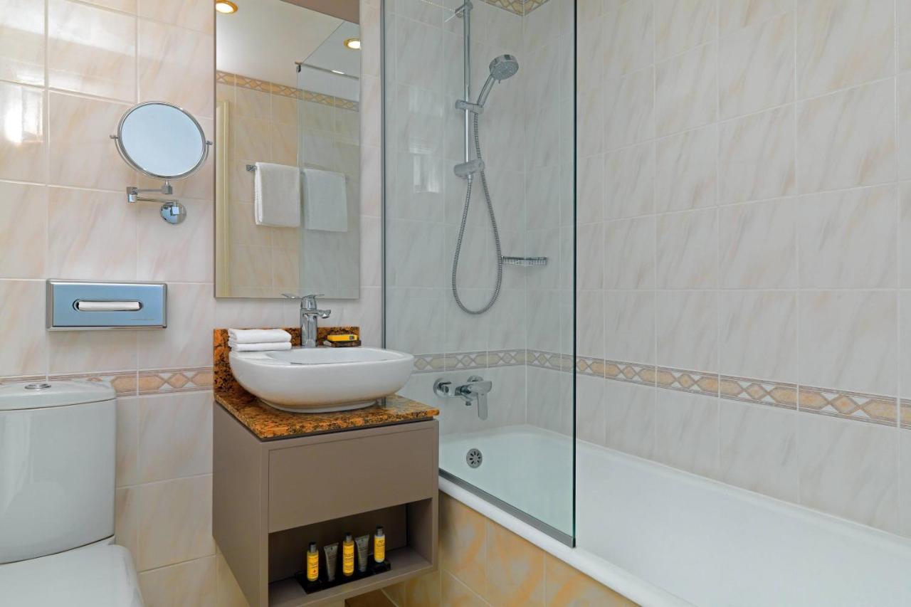 Armenia Marriott Hotel Yerevan photo
