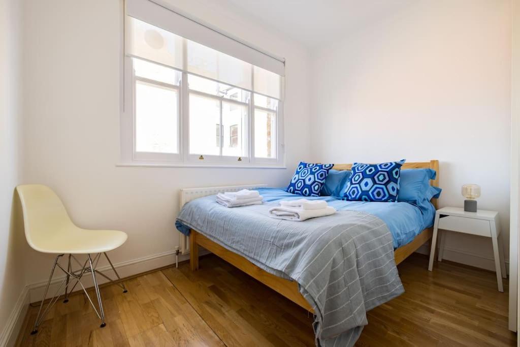 The Perfect Portobello Loft - 2