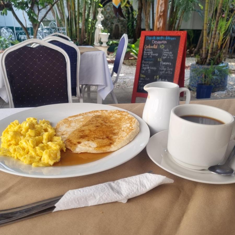 Hotel 1492 photo