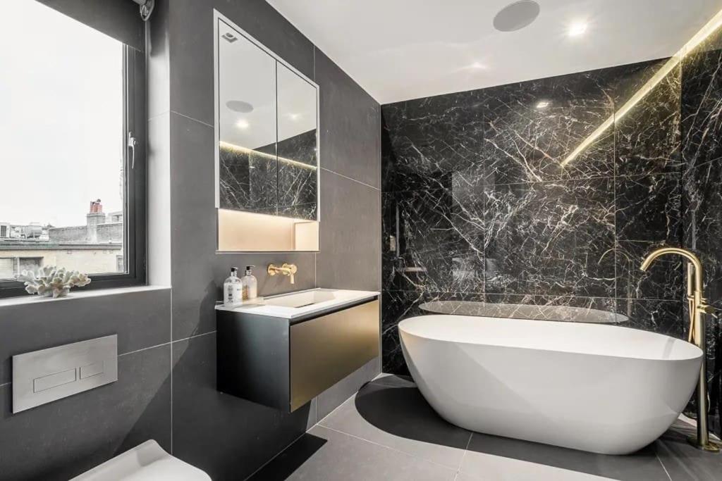 3 Bed Penthouse Hoxton Square london with Terrace - 3