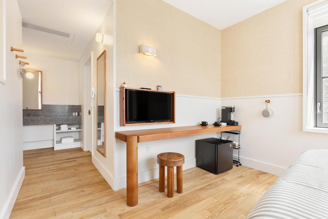 UNTITLED at 3 Freeman Alley - 5