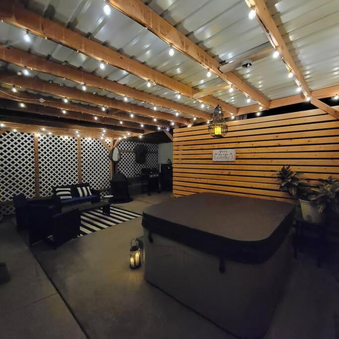 Desert Oasis Inn — photo 18