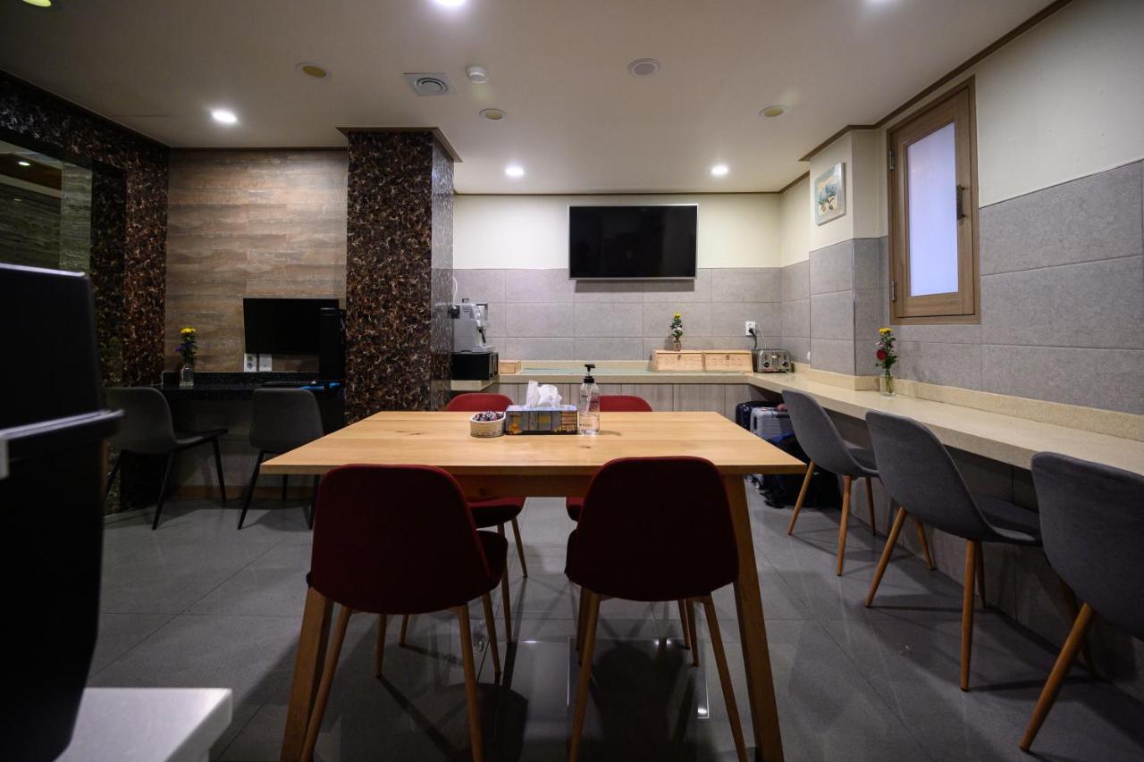 Daeyoung Hotel Myeongdong - 5