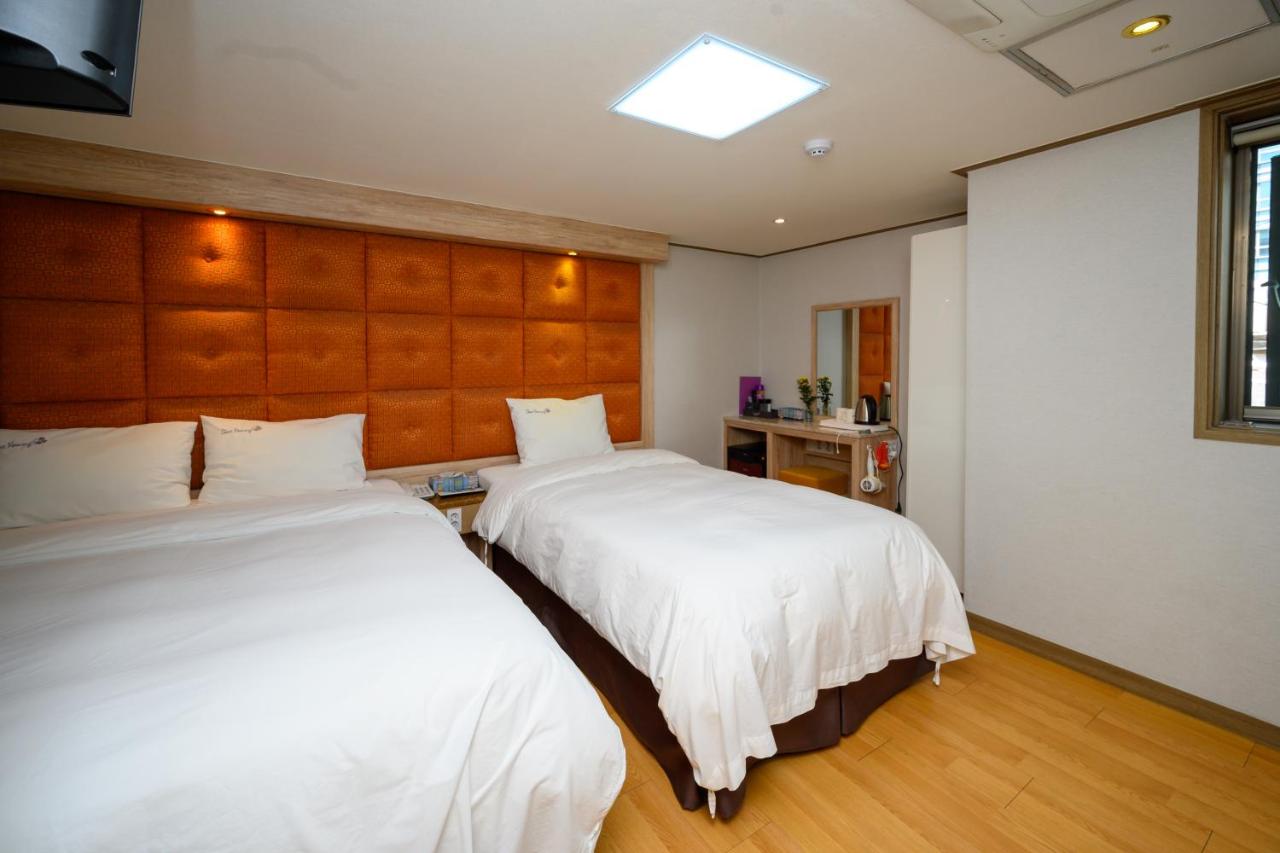 Daeyoung Hotel Myeongdong - 2