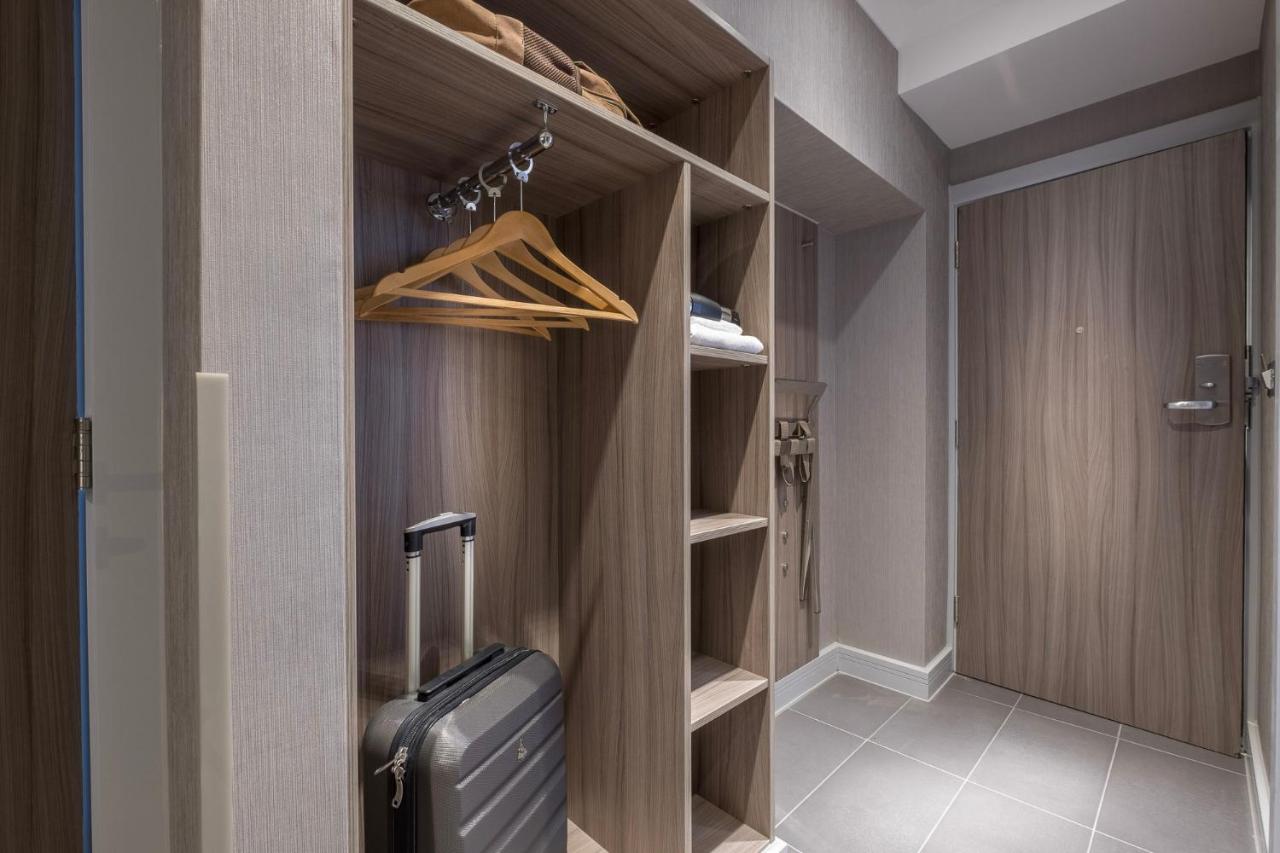 City Sleeper at Royal National Hotel - 4