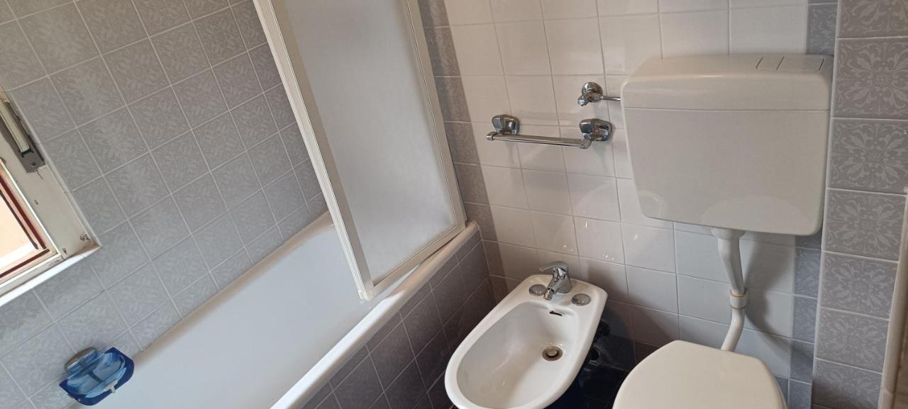 Locazione Turistica Sul Mare Strada Costiera 244, Trieste - 2