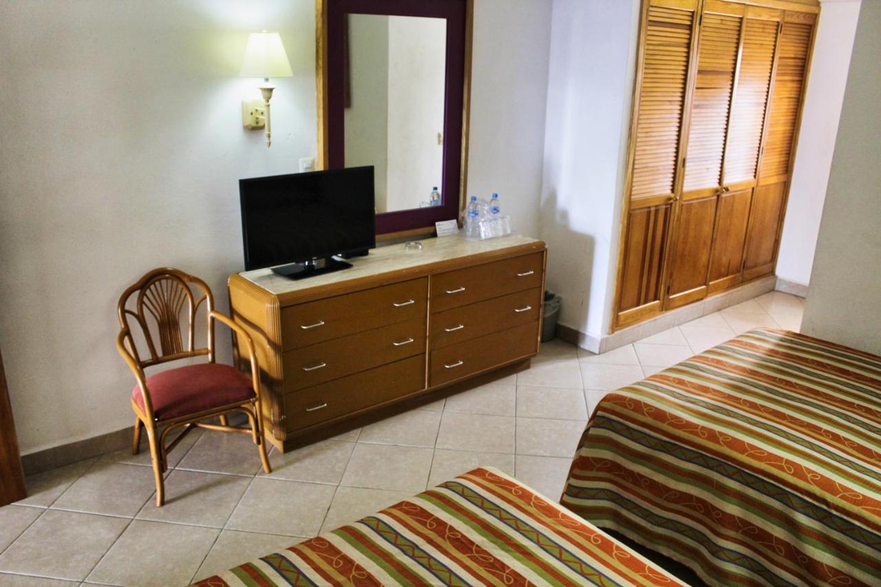Tropicana Hotel Puerto Vallarta photo
