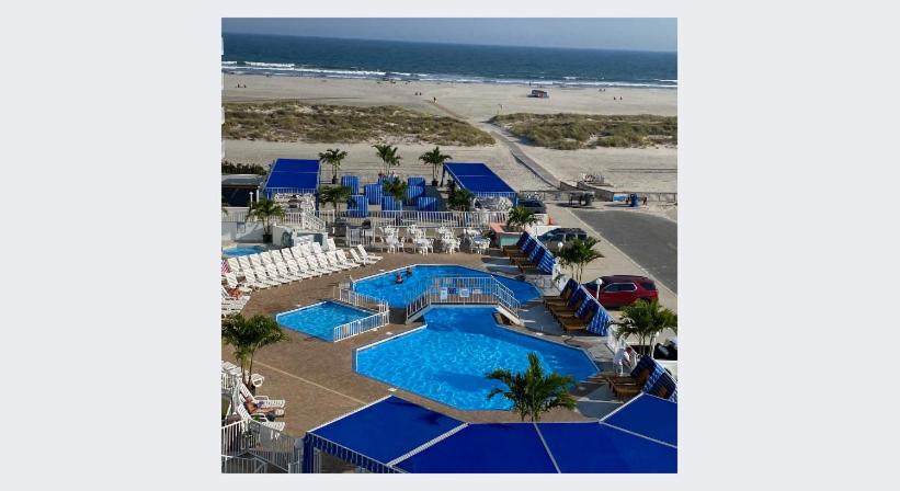 El Coronado Resort — photo 9