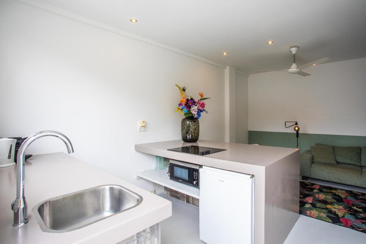 BnB JT Curacao Bed And Breakfast & Apartments photo
