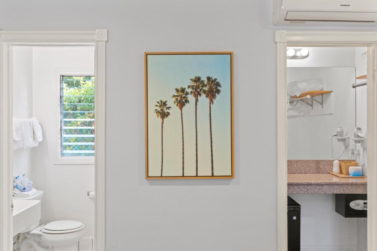 Ocean Lodge Santa Monica Beach Hotel - 3