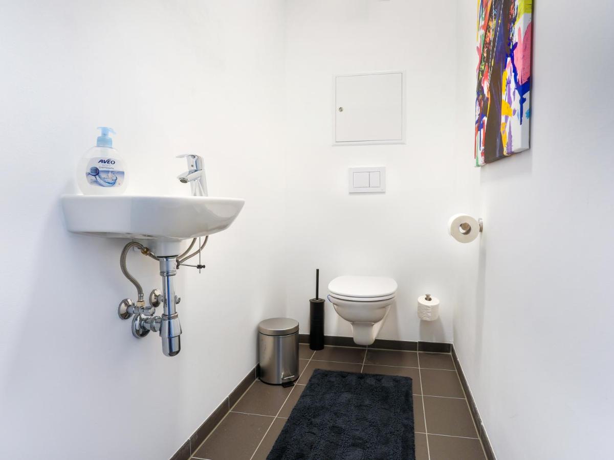SKY9 Penthouse Apartments photo
