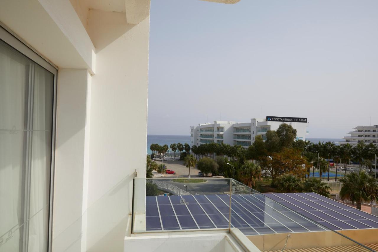 Odessa Beach Hotel photo