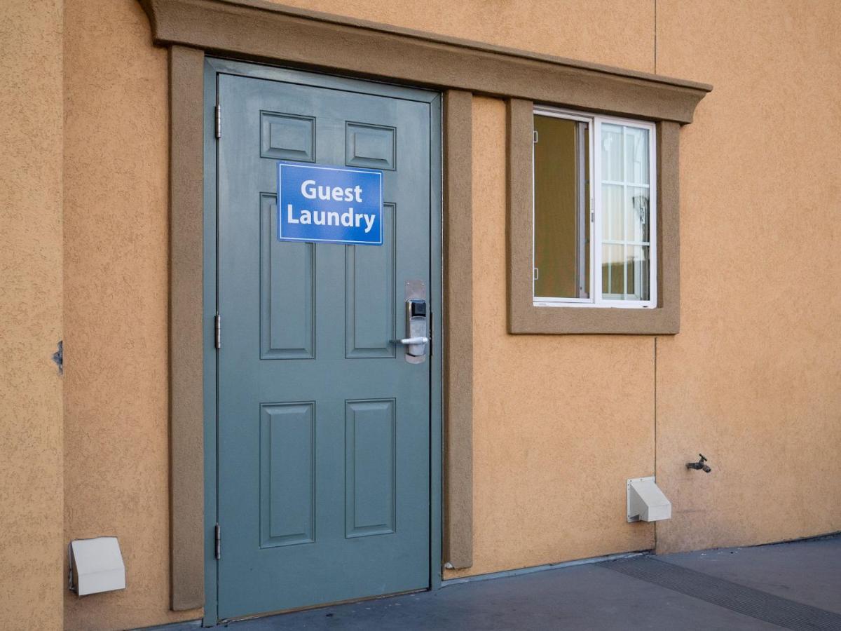 Rodeo Lodge — photo 11