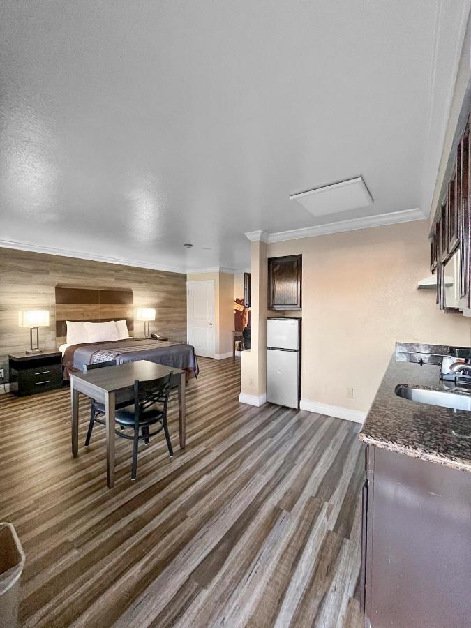 Rodeo Lodge — photo 5