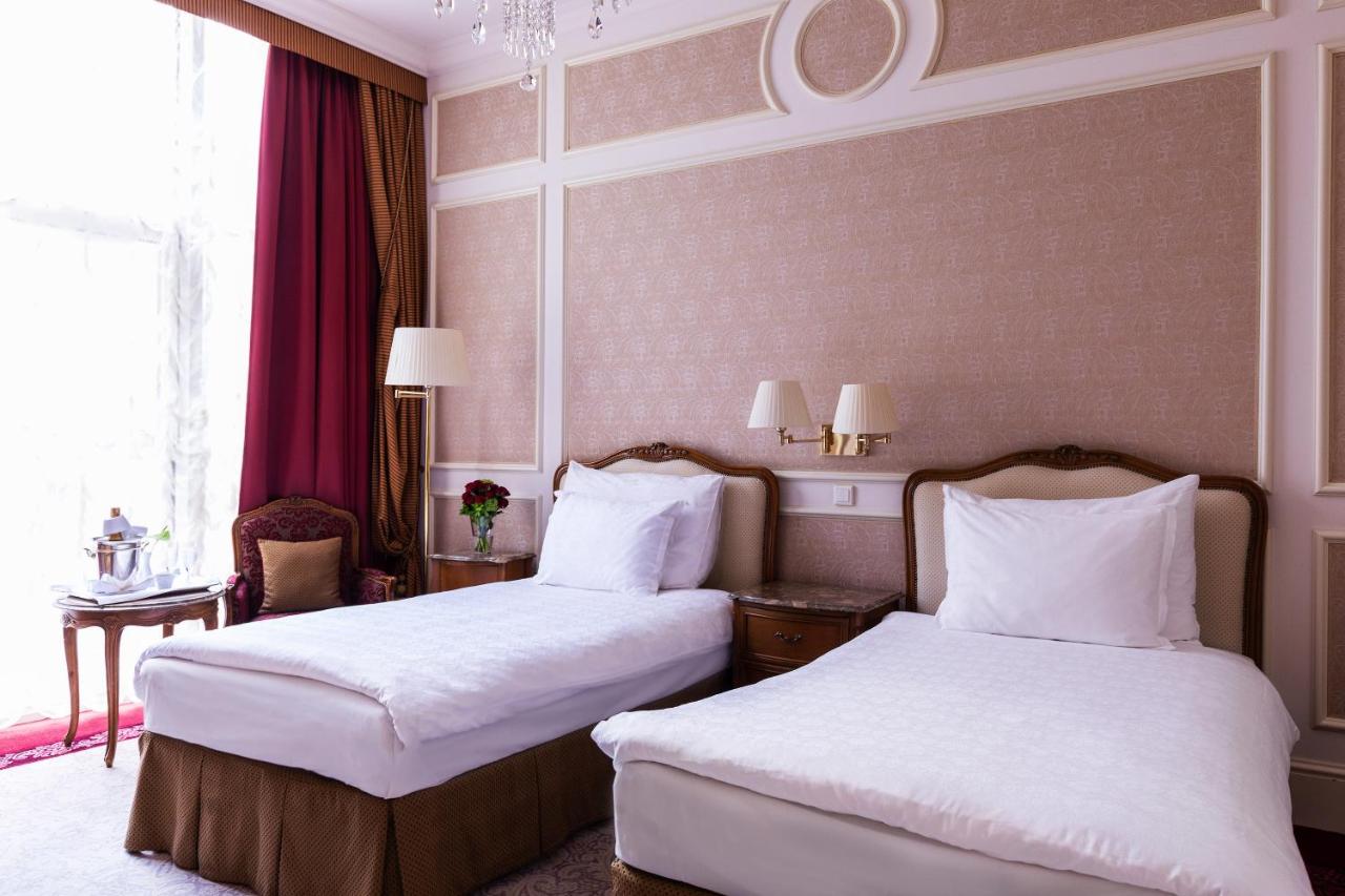 Grand Hotel Wien photo