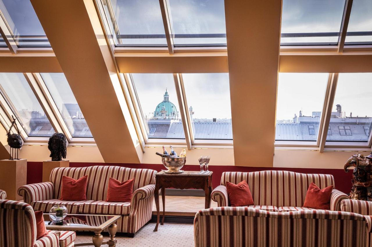 Grand Hotel Wien photo