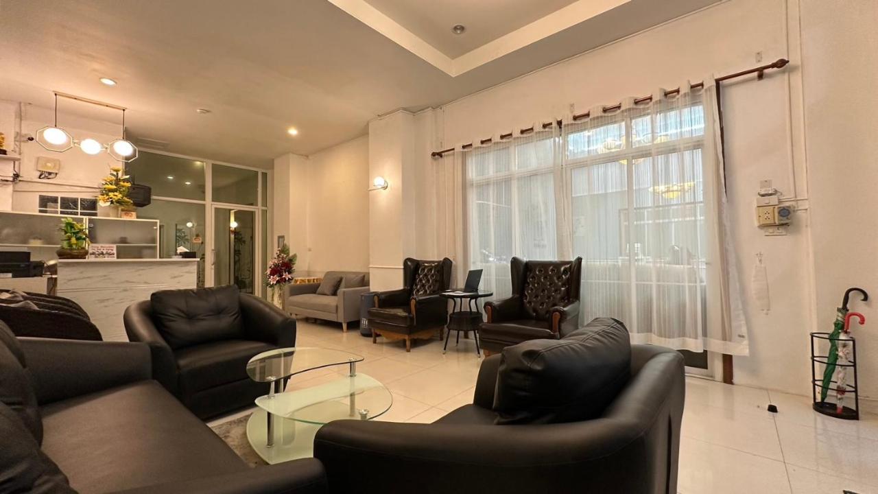 COZY Residence Patong - 4