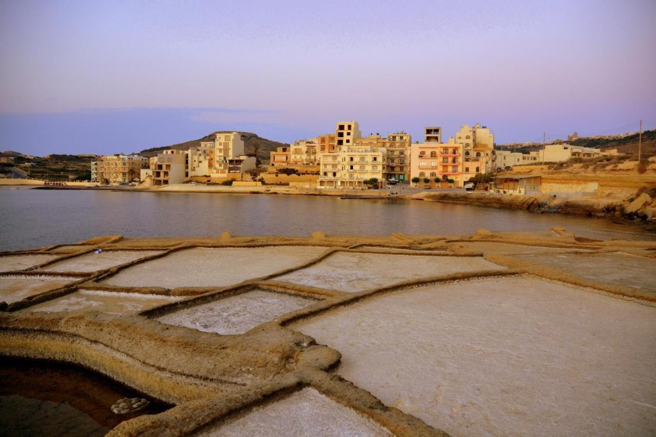 Beach: Horizon Complex