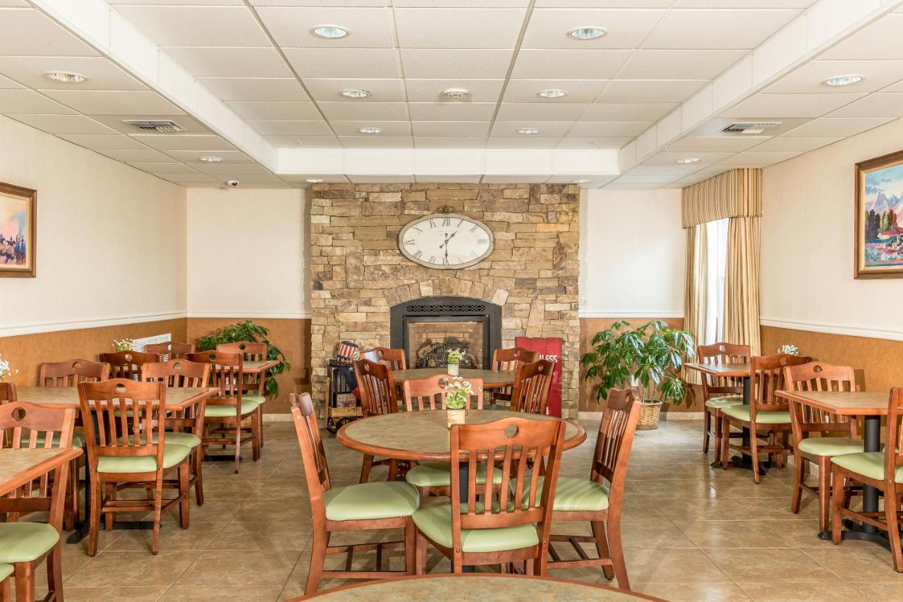 Boothill Inn and Suites — photo 4