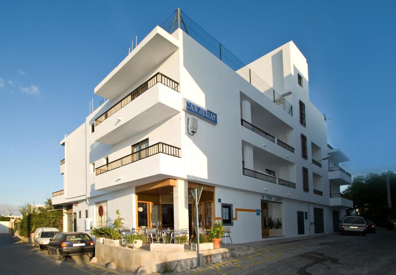 {{ hotelInfo.altText }}