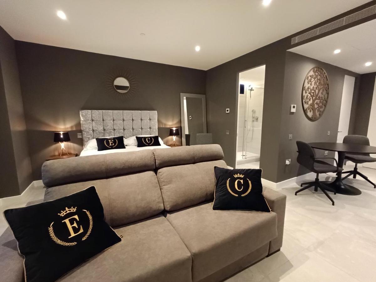 NEW-Studio Apartments in EuroCity-Large Pool-Rock or Sea Views-Balcony-Free Parking-Holiday and Short Let Apartments in Gibraltar
