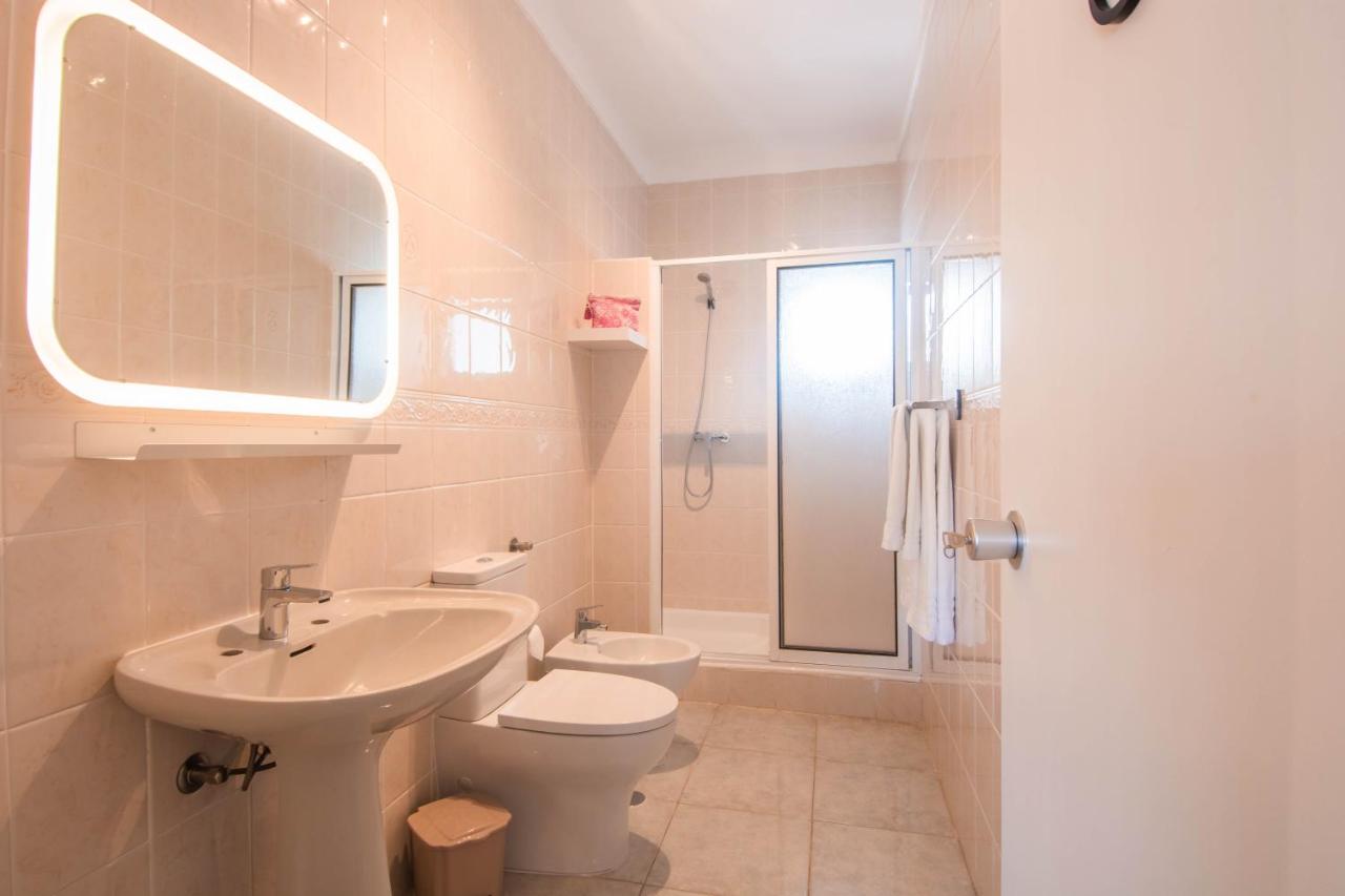 Virginia Guest House - 4